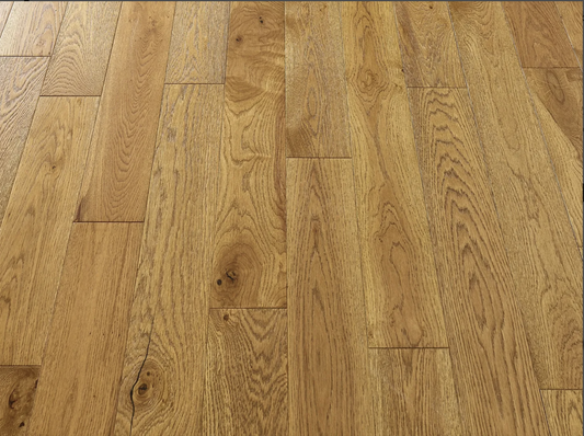 Richmond 125mm Golden Brushed & Lacquered Straight Engineered