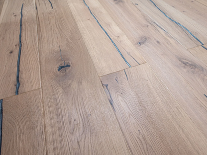 Wandsworth 220mm Smoked White Distressed Hardwax Oiled Straight Engineered