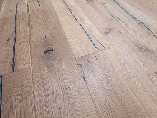 Wandsworth 220mm Smoked White Distressed Hardwax Oiled Straight Engineered