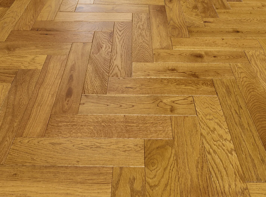Mayfair 90mm Light Golden Brushed & Lacquered Herringbone Engineered